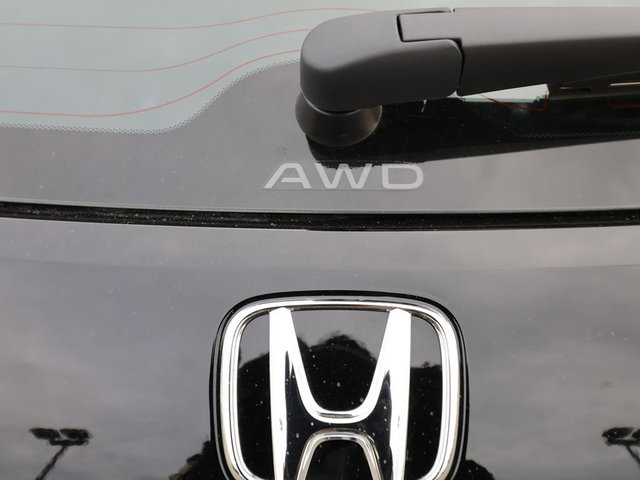 2025 Honda HR-V LX AWD photo