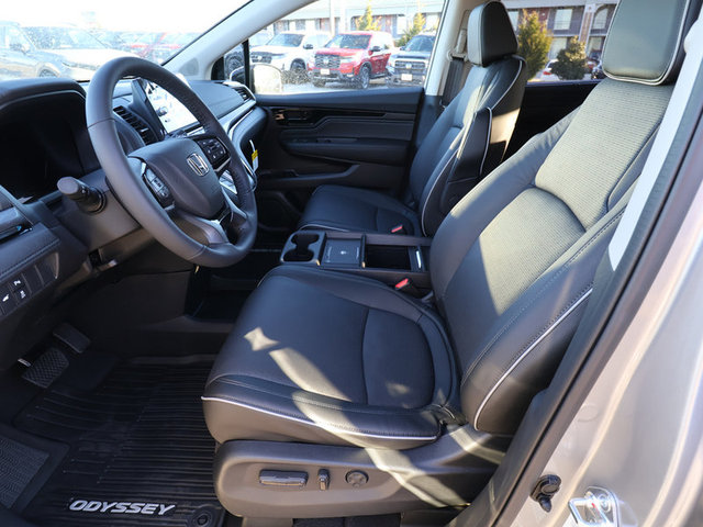 2025 Honda Odyssey Elite photo