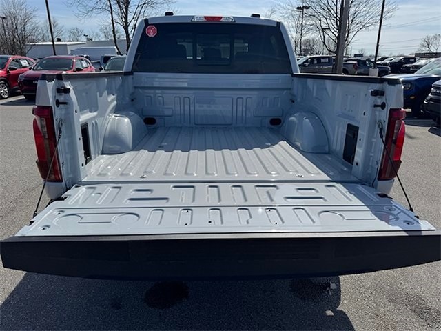 2025 Ford F-150 XLT 4WD 5.5ft Box photo