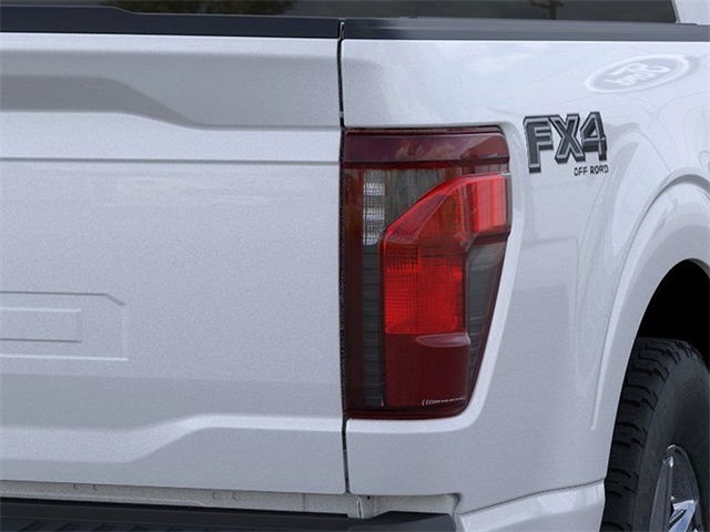 2025 Ford F-150 XLT 4WD 5.5ft Box photo