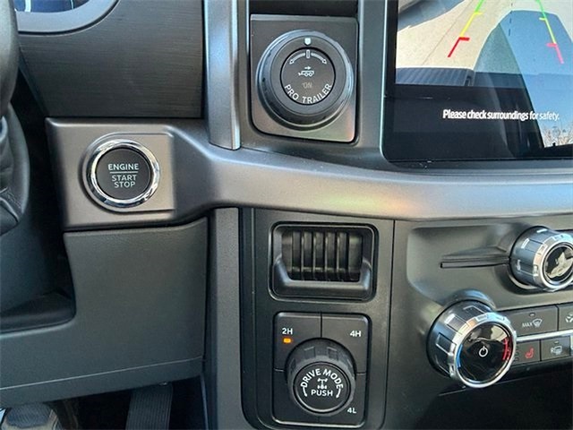 2025 Ford F-150 XLT 4WD 5.5ft Box photo