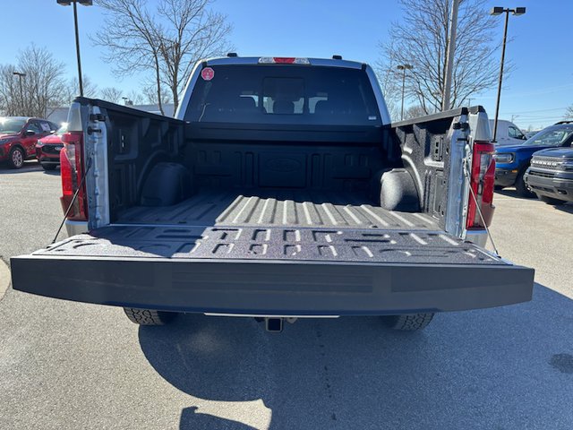 2025 Ford F-150 XLT 4WD 5.5ft Box photo