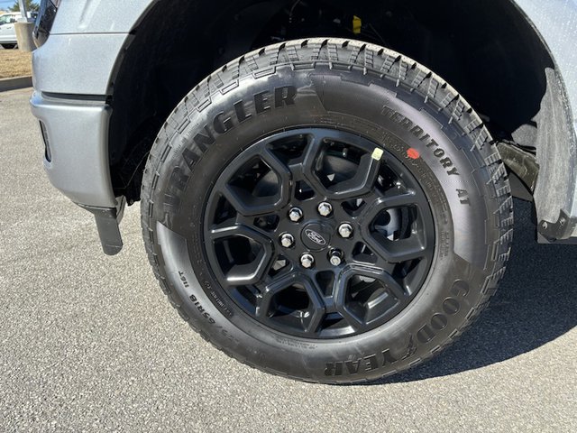 2025 Ford F-150 XLT 4WD 5.5ft Box photo