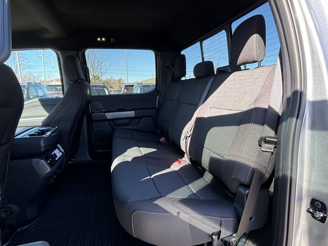 2025 Ford F-150 XLT 4WD 5.5ft Box photo