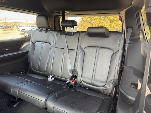 2025 Jeep Wagoneer 4WD photo