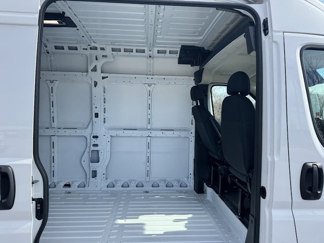 2025 RAM ProMaster Tradesman 2500 Hi Roof 159WB photo
