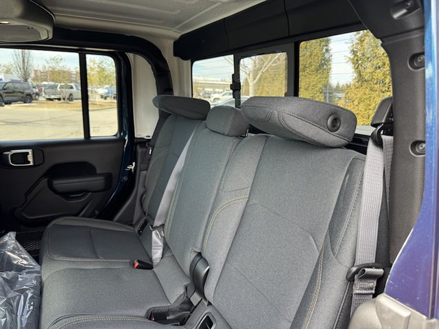 2025 Jeep Gladiator Nighthawk 4WD photo