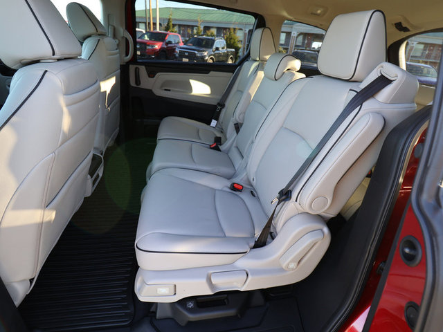 2025 Honda Odyssey Touring photo