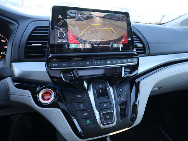 2025 Honda Odyssey Touring photo