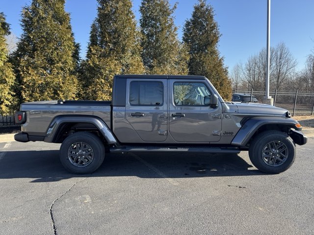 2025 Jeep Gladiator Sport S 4WD photo