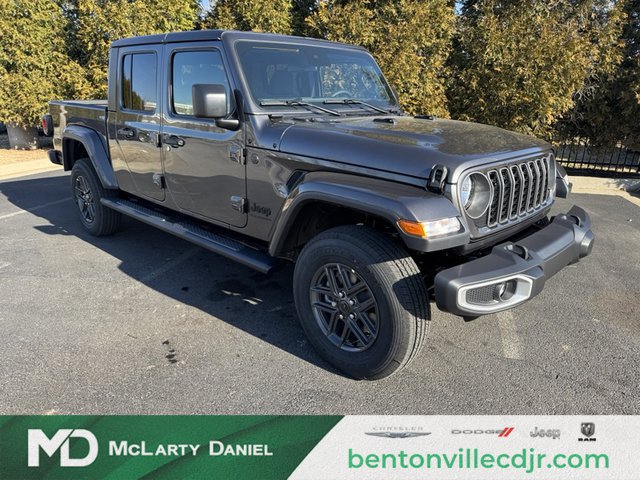 2025 Jeep Gladiator Sport S 4WD photo