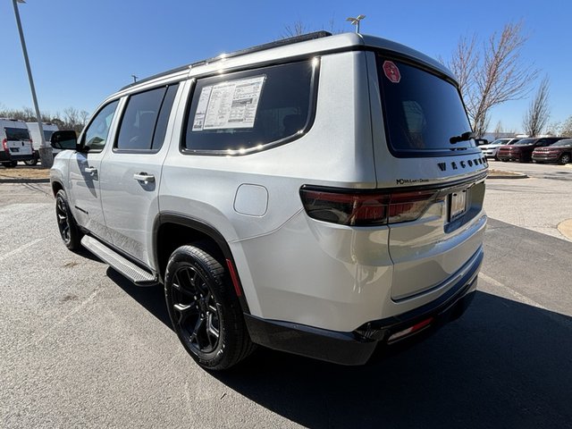 2025 Jeep Wagoneer Series II Carbide 4WD photo