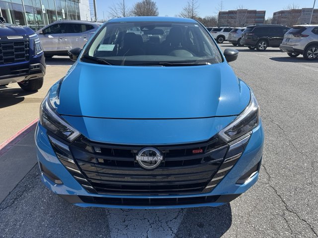 2025 Nissan Versa SR photo