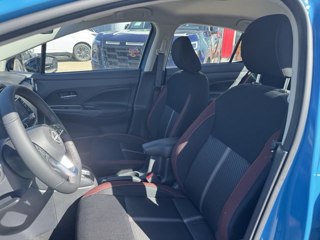 2025 Nissan Versa SR photo