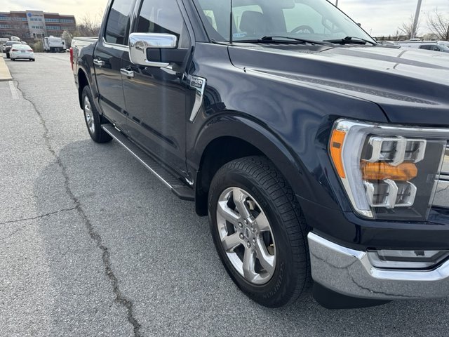 2022 Ford F-150 Lariat 4WD 5.5ft Box photo