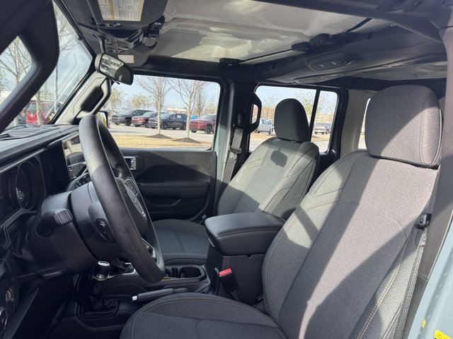 2025 Jeep Wrangler Sport 4Dr 4WD photo