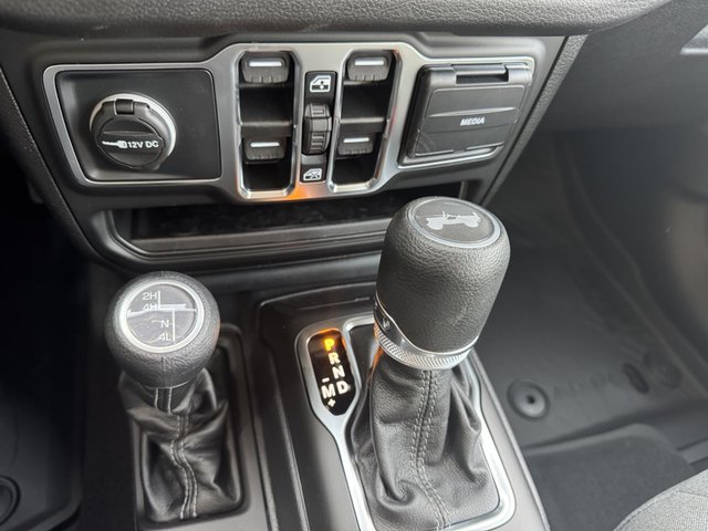 2025 Jeep Wrangler Sport 4Dr 4WD photo