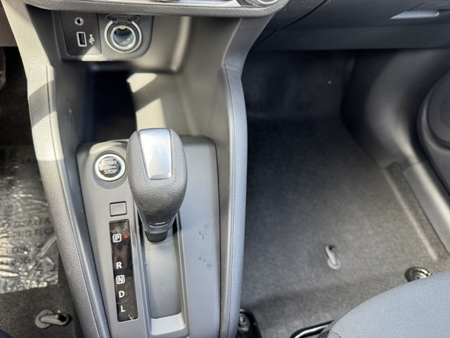 2025 Nissan Kicks Play S FWD photo