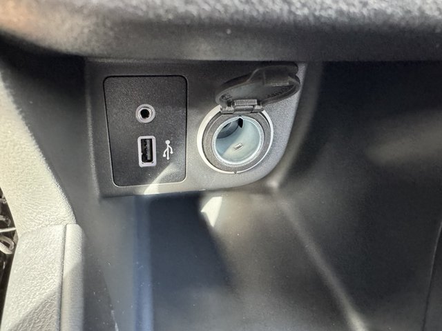 2025 Nissan Kicks Play S FWD photo