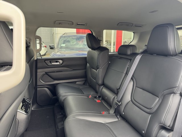 2025 Nissan Armada SV 4WD photo