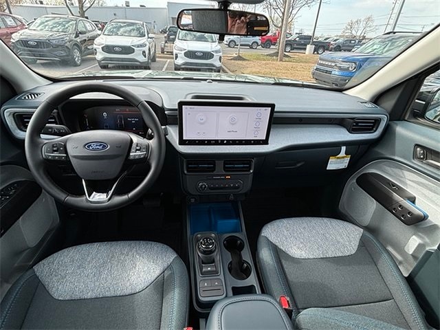 2025 Ford Maverick XLT AWD photo
