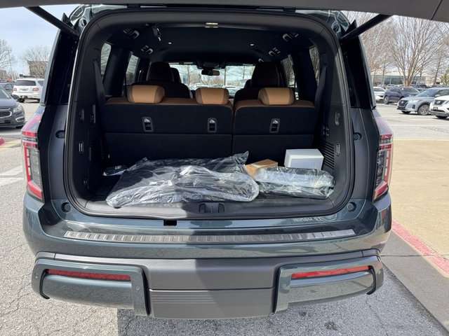 2025 Nissan Armada SL 4WD photo