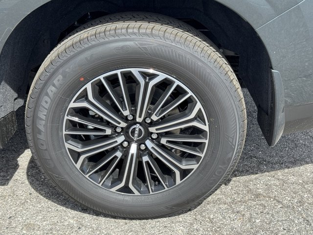 2025 Nissan Armada SL 4WD photo