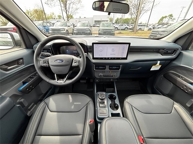 2025 Ford Maverick Lobo Std AWD photo