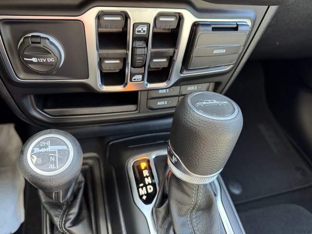 2025 Jeep Gladiator Nighthawk 4WD photo