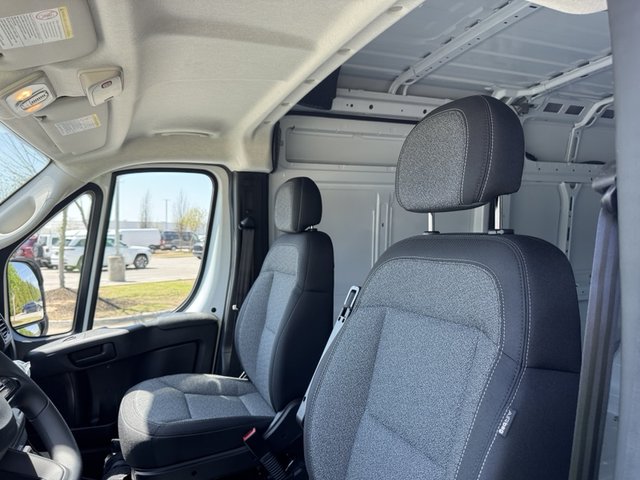 2025 RAM ProMaster Tradesman 2500 Hi Roof 159WB photo