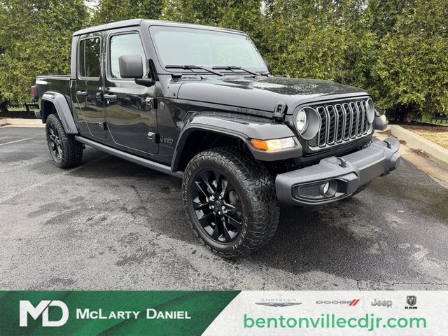 2025 Jeep Gladiator Nighthawk 4WD photo