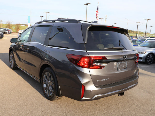 2025 Honda Odyssey Touring photo