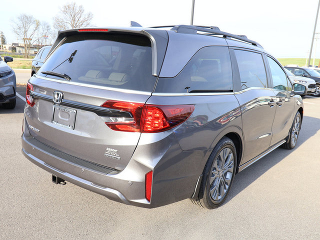 2025 Honda Odyssey Touring photo