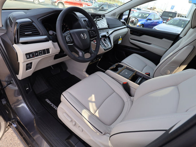 2025 Honda Odyssey Touring photo