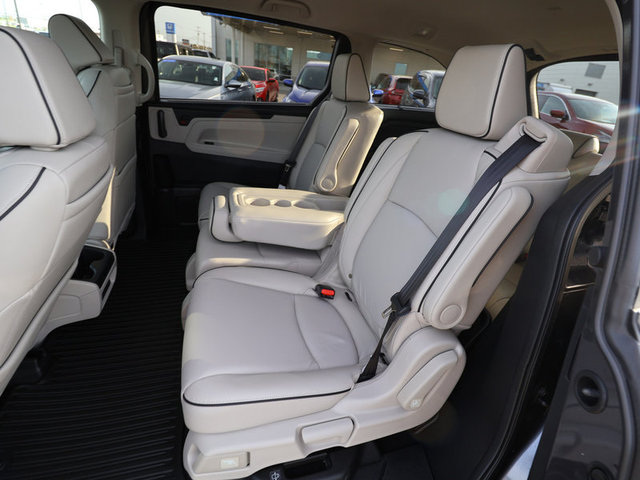 2025 Honda Odyssey Touring photo