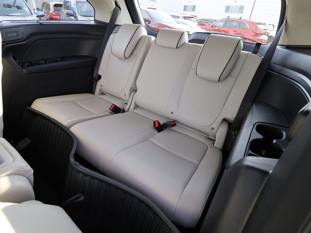 2025 Honda Odyssey Touring photo