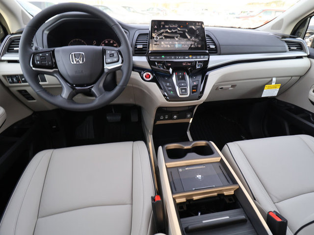 2025 Honda Odyssey Touring photo