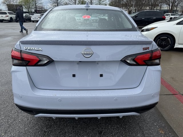 2025 Nissan Versa SR photo