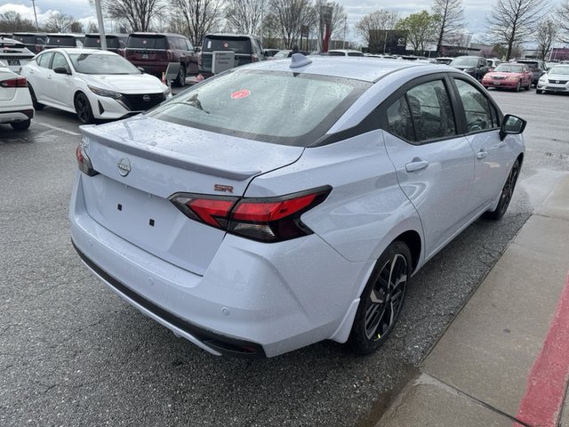 2025 Nissan Versa SR photo