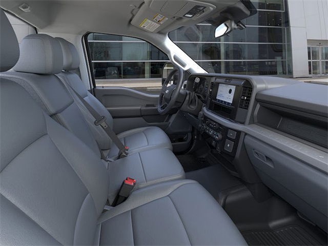 2025 Ford F-250 XL 4WD photo