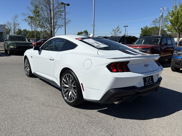 2025 Ford Mustang GT photo