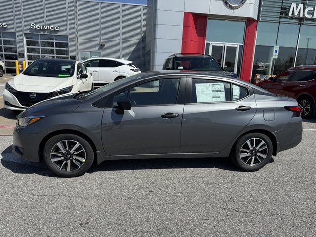 2025 Nissan Versa S photo