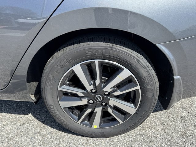 2025 Nissan Versa S photo
