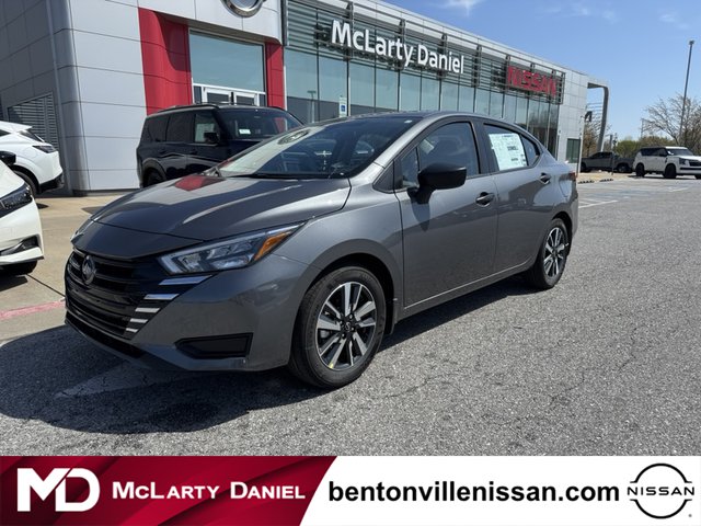 2025 Nissan Versa S photo