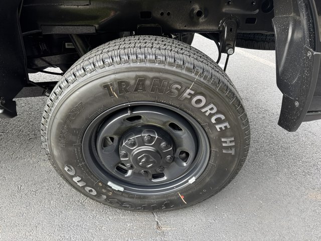 2025 RAM 2500 Tradesman 4WD photo