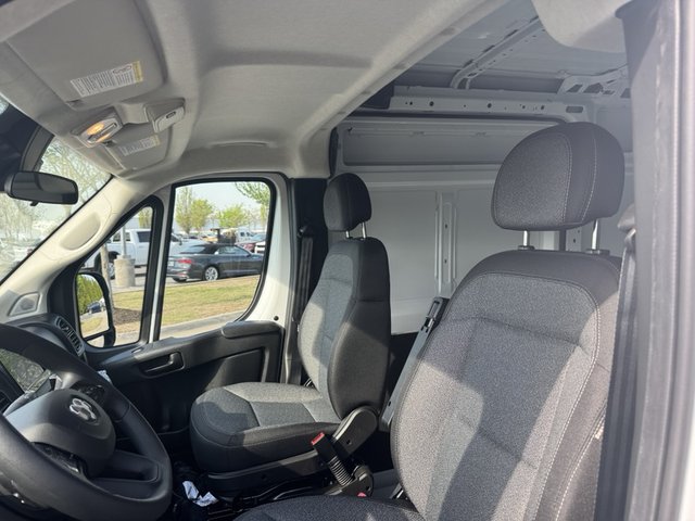 2025 RAM ProMaster Tradesman 2500 Hi Roof 159WB photo