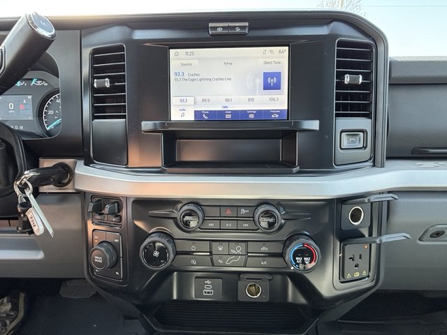 2025 Ford F-250 XLT SD 4WD 6.75ft Box photo