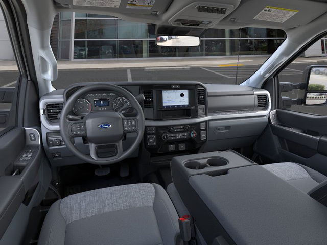 2025 Ford F-250 XLT SD 4WD 6.75ft Box photo