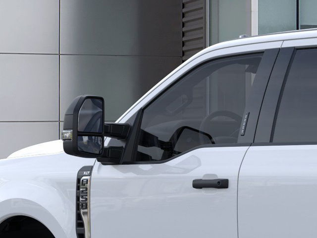 2025 Ford F-250 XLT SD 4WD 6.75ft Box photo