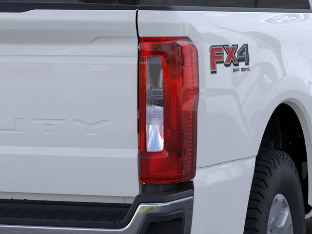 2025 Ford F-250 XLT SD 4WD 6.75ft Box photo